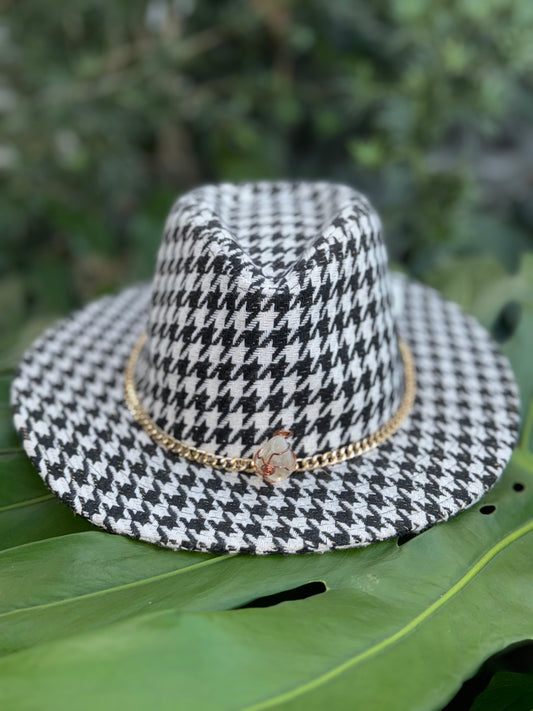 Houndstooth Magick hat
